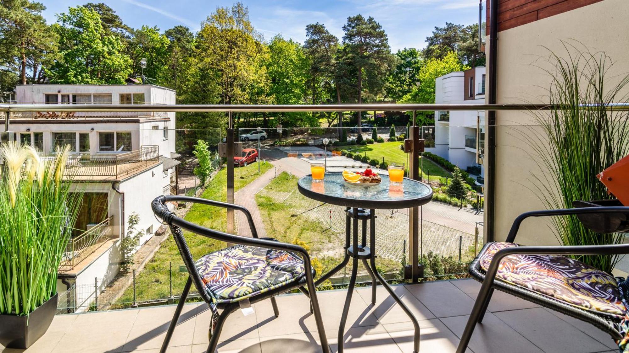 Morskie Apartamenty Przy Plazy Piamola Крыница-Морска Экстерьер фото