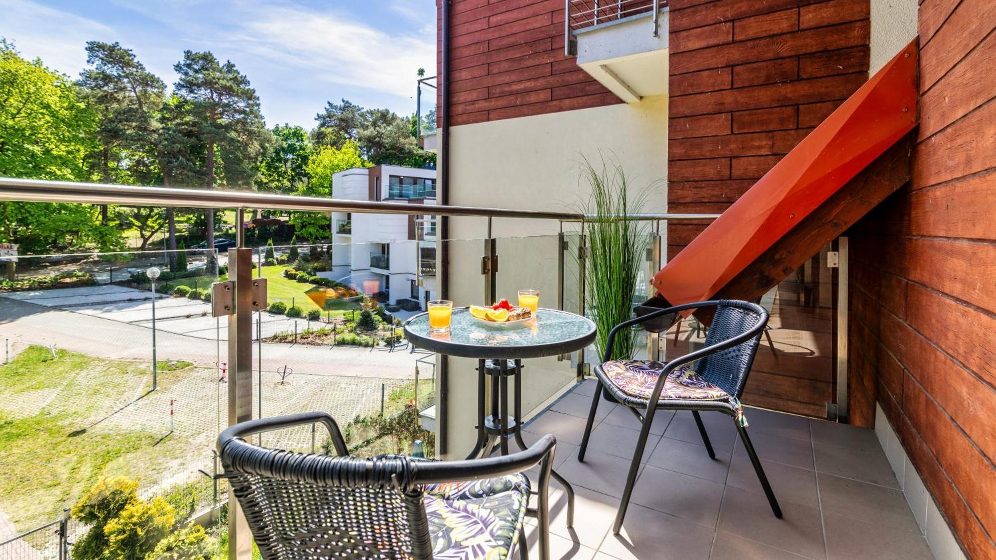 Morskie Apartamenty Przy Plazy Piamola Крыница-Морска Экстерьер фото