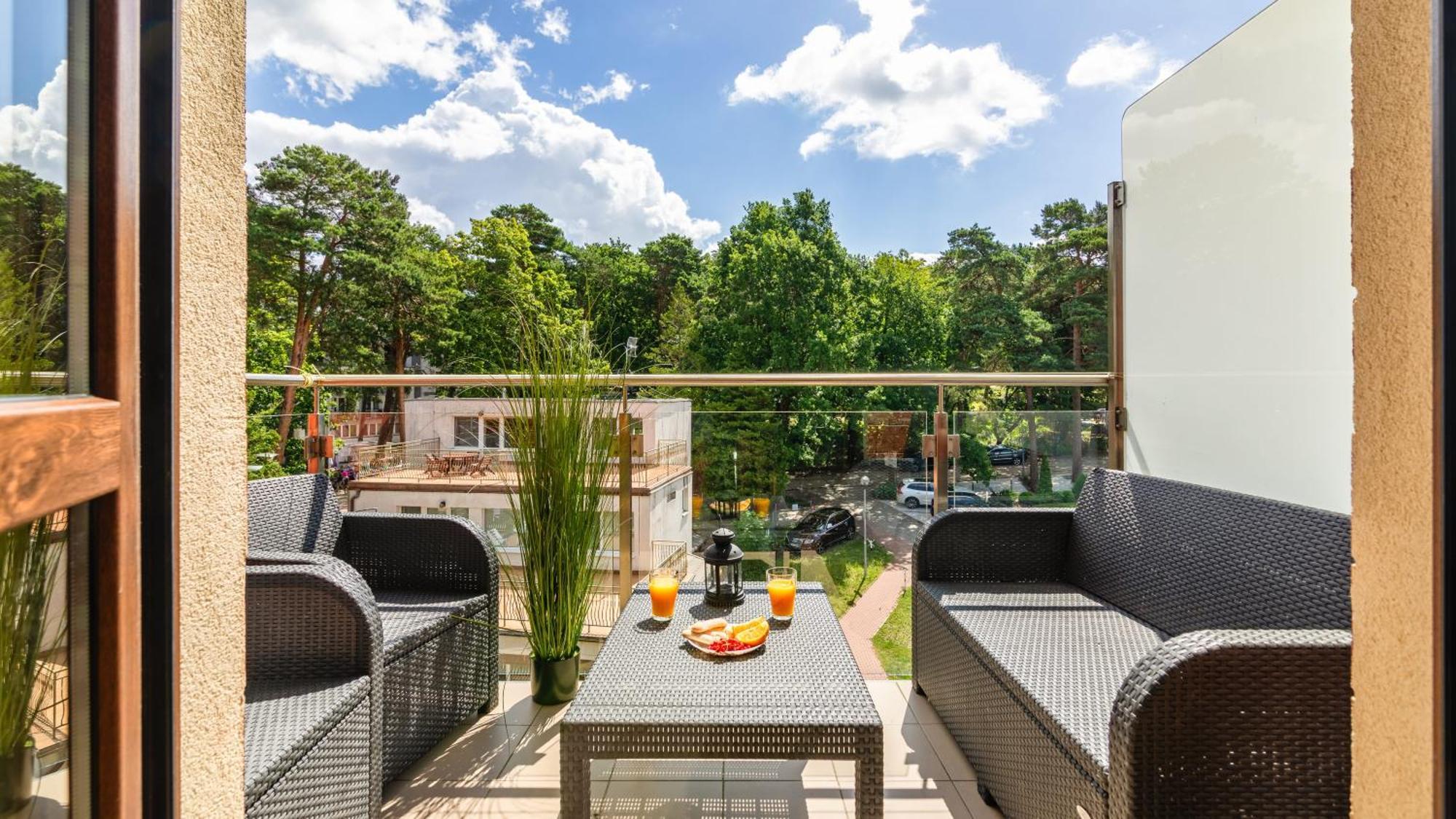 Morskie Apartamenty Przy Plazy Piamola Крыница-Морска Экстерьер фото
