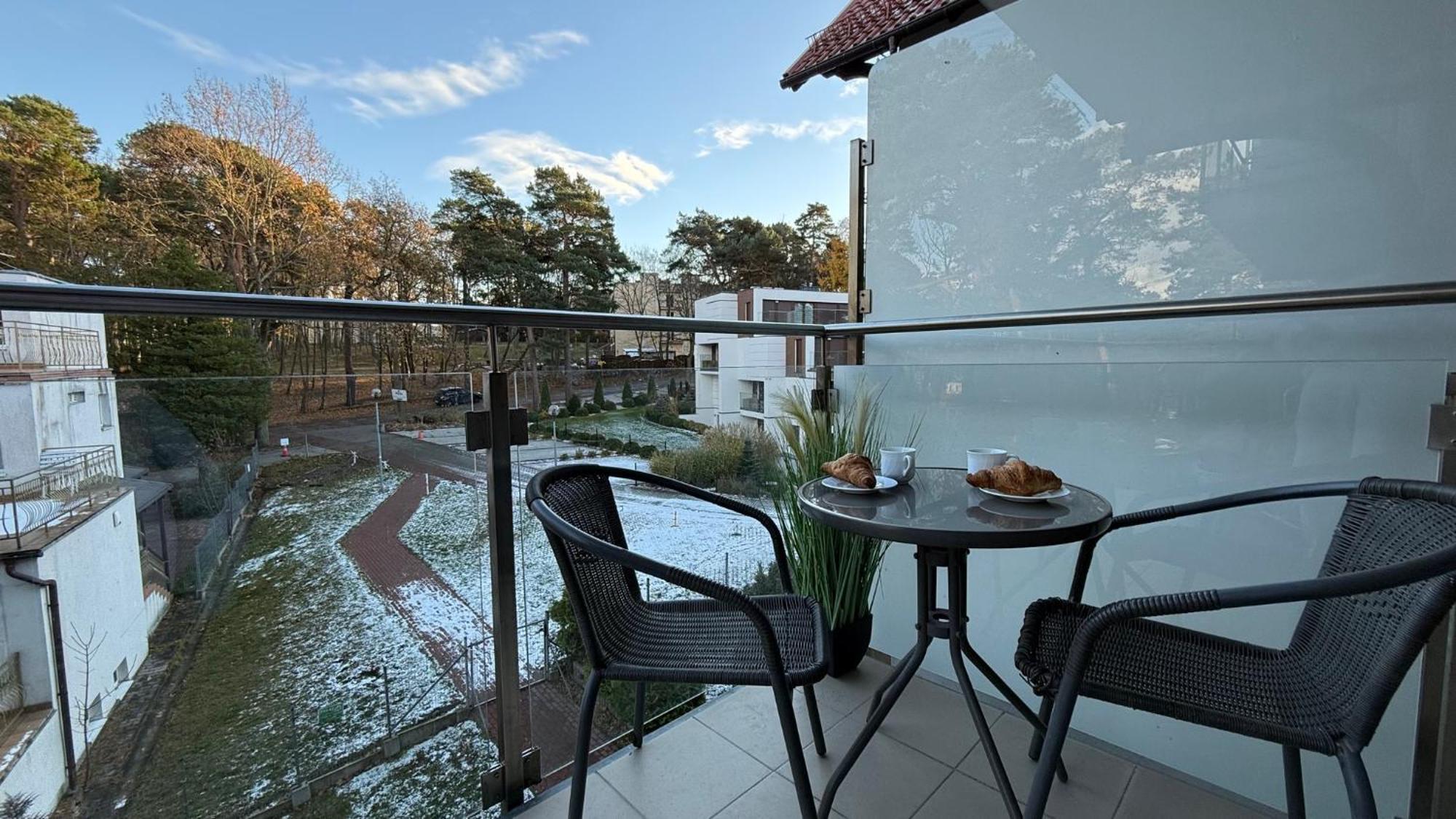 Morskie Apartamenty Przy Plazy Piamola Крыница-Морска Экстерьер фото